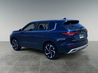 Mitsubishi Outlander 2024