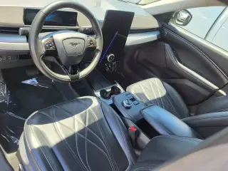 Ford Mustang Mach-E 2021 Select 4dr SUV