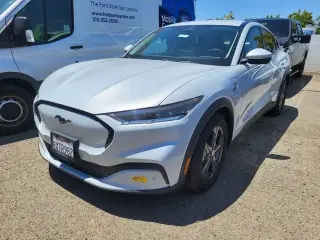 Ford Mustang Mach-E 2021 Select 4dr SUV