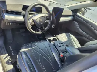 Ford Mustang Mach-E 2021 Select 4dr SUV