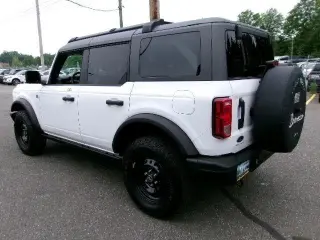 Ford Bronco 2023 4x4 Base 4dr SUV