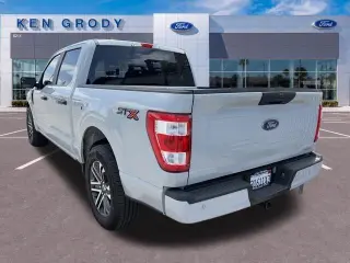 Ford F-150 2023 4x2 XL 4dr SuperCrew 5.5 ft. SB