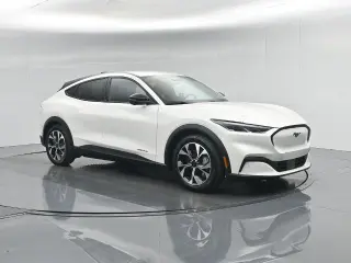 Ford Mustang Mach-E 2025 Select 4dr SUV
