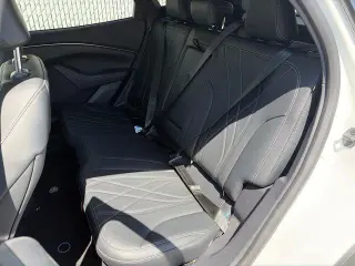 Ford Mustang Mach-E 2025 Select 4dr SUV