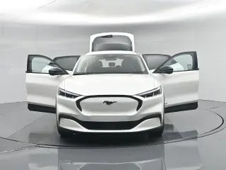 Ford Mustang Mach-E 2025 Select 4dr SUV