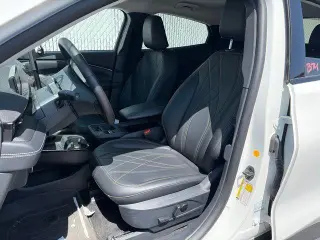 Ford Mustang Mach-E 2025 Select 4dr SUV