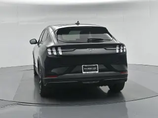 Ford Mustang Mach-E 2025 Select 4dr SUV
