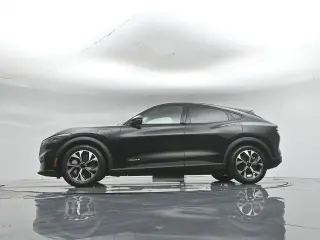 Ford Mustang Mach-E 2025 Select 4dr SUV