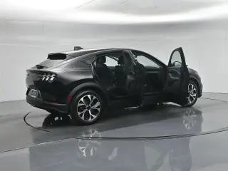 Ford Mustang Mach-E 2025 Select 4dr SUV