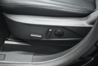 Ford Mustang Mach-E 2025 Select 4dr SUV