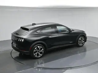Ford Mustang Mach-E 2025 Select 4dr SUV