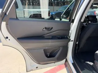 Nissan Pathfinder 2023 SV 4dr SUV
