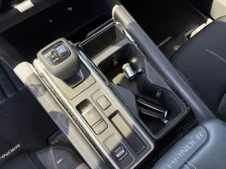 Nissan Pathfinder 2023 SV 4dr SUV