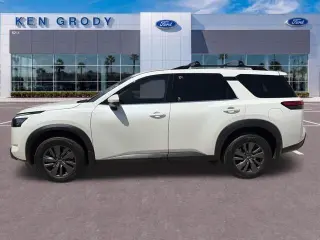 Nissan Pathfinder 2023 SV 4dr SUV