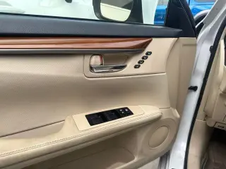 Lexus ES 300h 2014 4dr Sedan