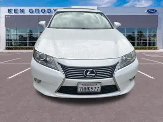 Lexus ES 300h 2014 4dr Sedan