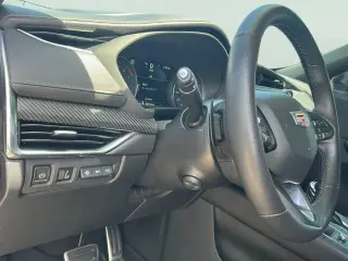 Cadillac XT4 2022 4x4 Sport 4dr Crossover