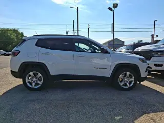 Jeep Compass 2024 4x4 Altitude 4dr SUV