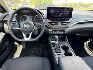 Nissan Altima 2025 2.5 SV 4dr Sedan