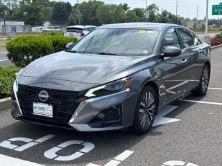 Nissan Altima 2025 2.5 SV 4dr Sedan