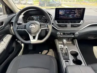 Nissan Altima 2025 2.5 SV 4dr Sedan