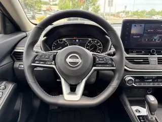 Nissan Altima 2025 2.5 SV 4dr Sedan