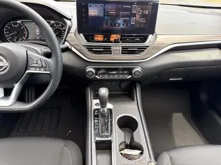 Nissan Altima 2025 2.5 SV 4dr Sedan