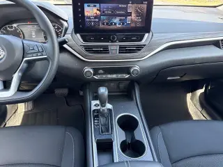 Nissan Altima 2025 2.5 SV 4dr Sedan