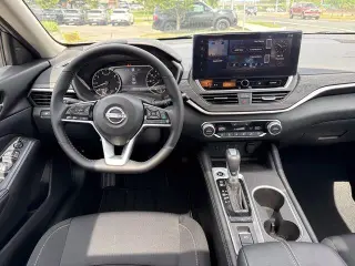 Nissan Altima 2025 2.5 SV 4dr Sedan