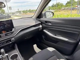 Nissan Altima 2025 2.5 SV 4dr Sedan