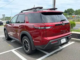 Nissan Pathfinder 2023 AWD Rock Creek 4dr SUV