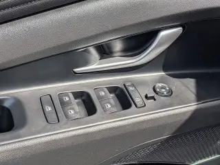 Hyundai ELANTRA 2024 Limited 4dr Sedan
