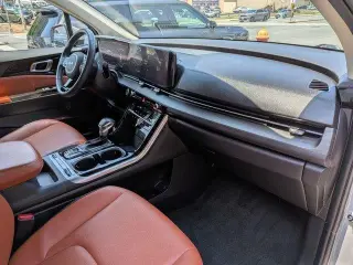 Kia Carnival 2023 SX 4dr Mini-Van