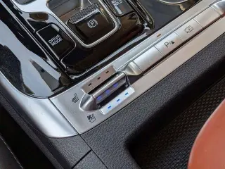 Kia Carnival 2023 SX 4dr Mini-Van