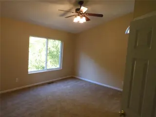 Propiedad en alquiler con 4 habitaciones y 2.5 baños en Florencia