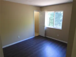 Propiedad en alquiler con 4 habitaciones y 2.5 baños en Florencia