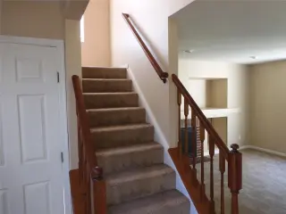 Propiedad en alquiler con 4 habitaciones y 2.5 baños en Florencia