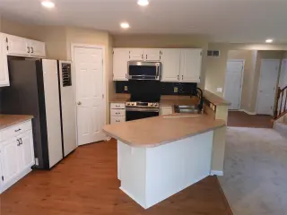 Propiedad en alquiler con 4 habitaciones y 2.5 baños en Florencia