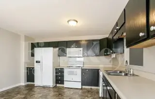 HOUSE FOR RENT IN INDIANAPOLIS