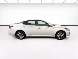 Nissan Altima 2025 2.5 SV 4dr Sedan