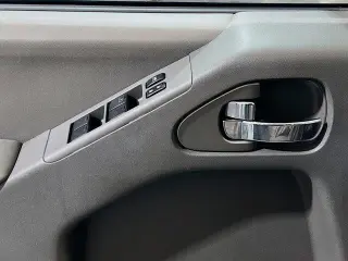 Nissan Frontier 2019 4x4 SV 4dr Crew Cab 5 ft. SB 6M