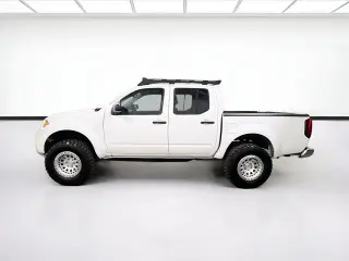 Nissan Frontier 2019 4x4 SV 4dr Crew Cab 5 ft. SB 6M
