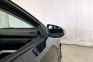 Toyota Corolla iM 2018 4dr Hatchback CVT