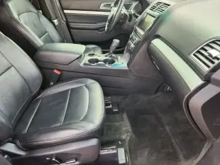 Ford Explorer 2016 XLT 4dr SUV