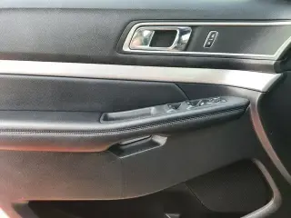 Ford Explorer 2016 XLT 4dr SUV