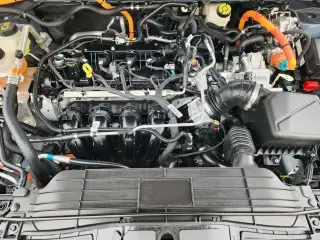 Ford Escape Hybrid 2023 Platinum 4dr SUV
