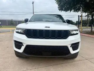 Jeep Grand Cherokee 2023 4x4 Laredo X 4dr SUV