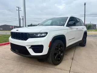 Jeep Grand Cherokee 2023 4x4 Laredo X 4dr SUV