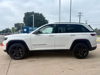 Jeep Grand Cherokee 2023 4x4 Laredo X 4dr SUV