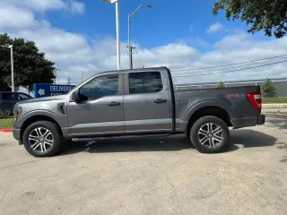 Ford F-150 2023 4x4 XL 4dr SuperCrew 5.5 ft. SB